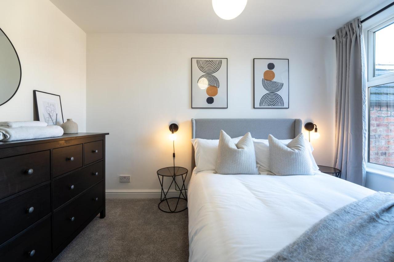 Southview Stays - Three Bedroom House Chester Extérieur photo