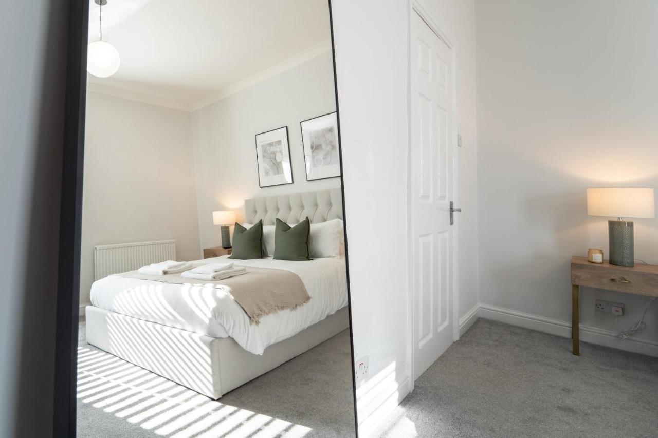 Southview Stays - Three Bedroom House Chester Extérieur photo