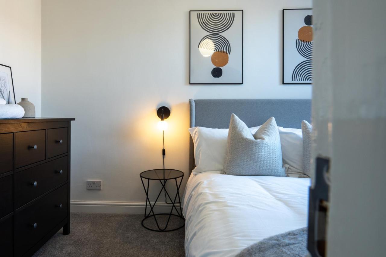 Southview Stays - Three Bedroom House Chester Extérieur photo