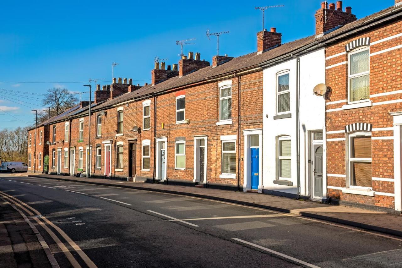 Southview Stays - Three Bedroom House Chester Extérieur photo