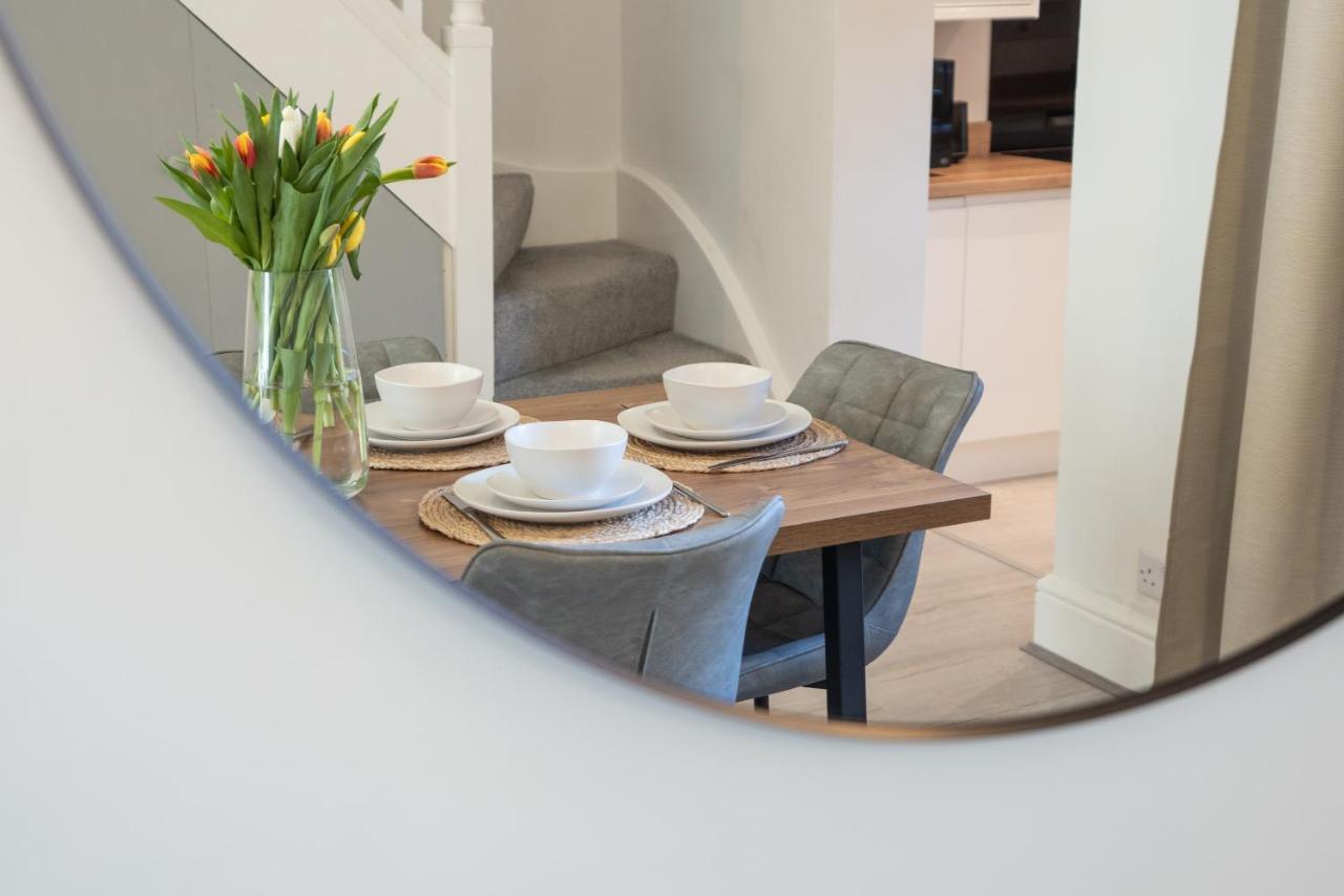Southview Stays - Three Bedroom House Chester Extérieur photo