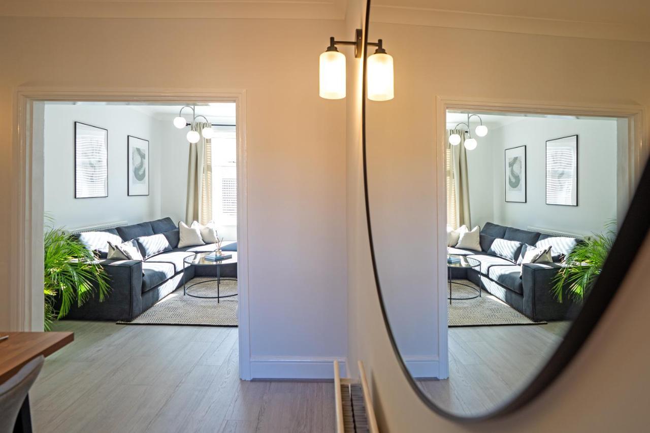 Southview Stays - Three Bedroom House Chester Extérieur photo